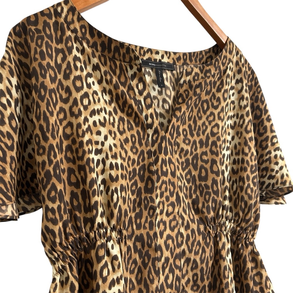 BCBGMaxAzria Leopard Blouse, Short Sleeve Cheetah Animal Peplum V-Neck, Medium